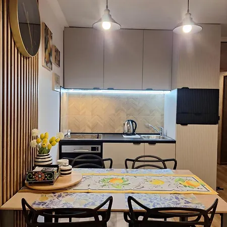 Green Irene Apartment *